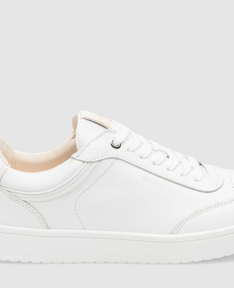 Court M AB - Blanc